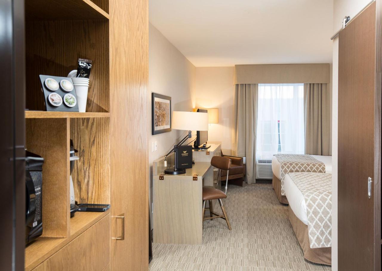 Pomeroy Inn & Suites Prince George Extérieur photo