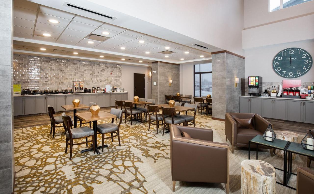 Pomeroy Inn & Suites Prince George Extérieur photo