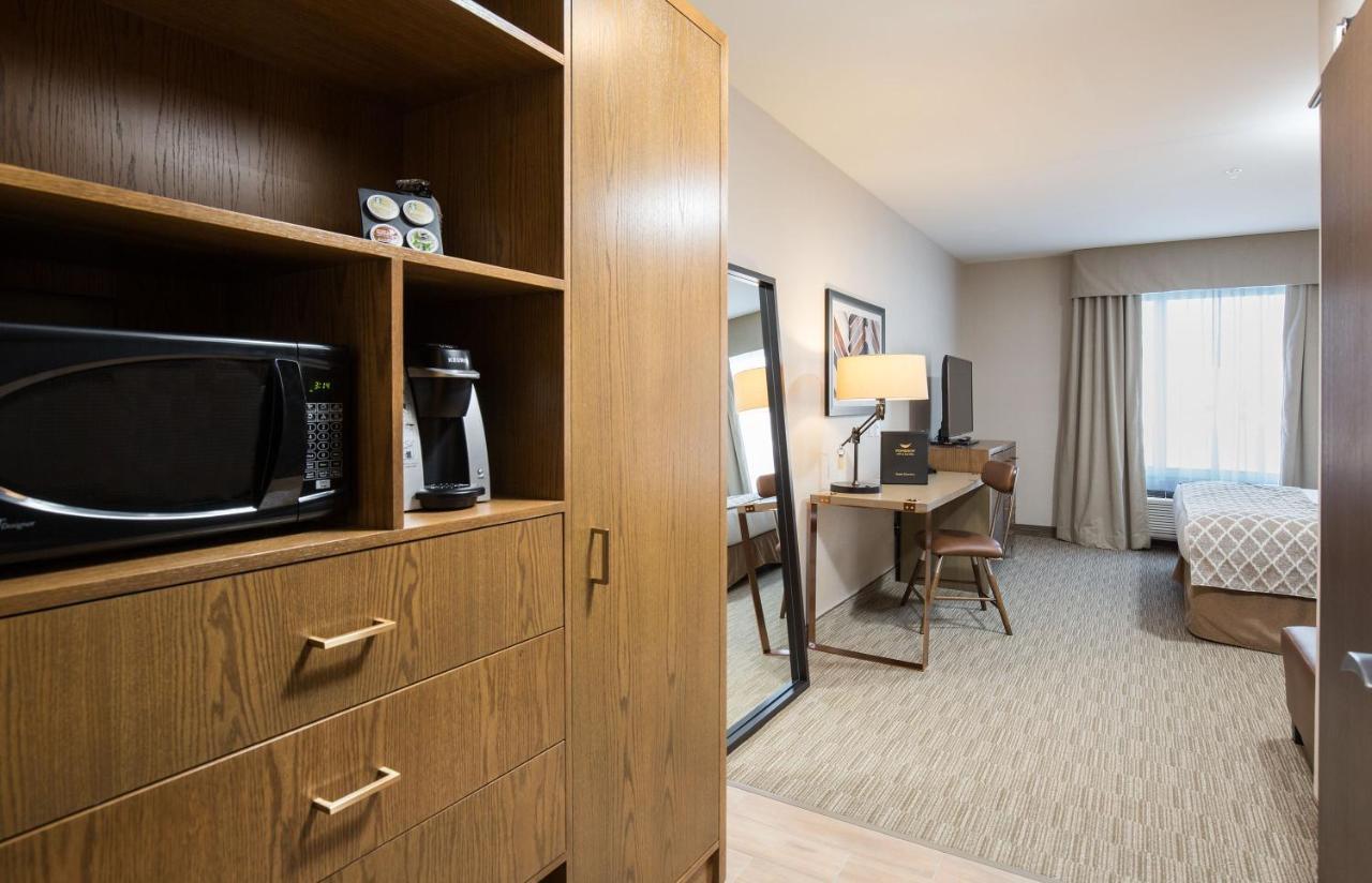 Pomeroy Inn & Suites Prince George Extérieur photo