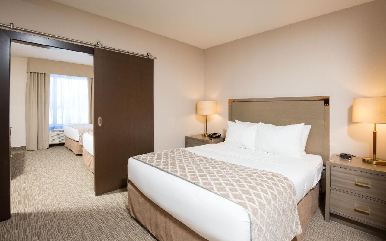 Pomeroy Inn & Suites Prince George Extérieur photo