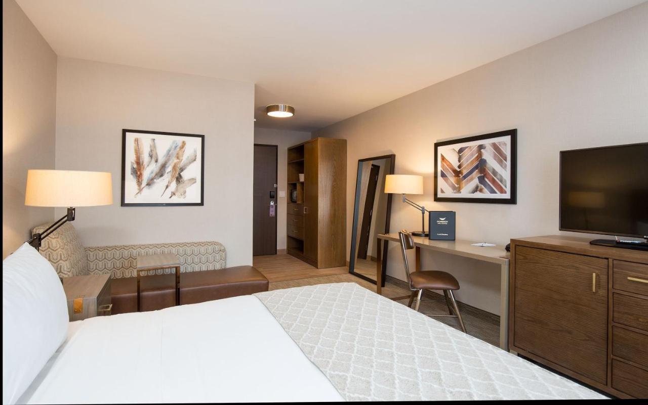 Pomeroy Inn & Suites Prince George Extérieur photo